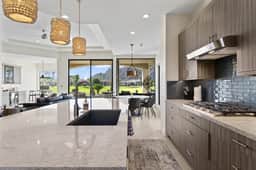 Citrus Club- South Facing- Gorgeous mountain and golf course views! - Image 5