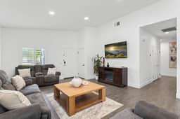 Empire Polo Grounds Close! Gorgeous pool home! - Image 3