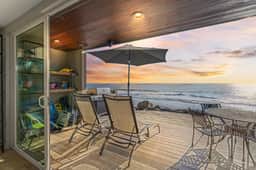 Hawaiian Style! Beachfront on Beach Road! - Image 2