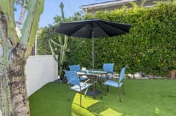 Hideaway 4plex! Walk to the beach, Downtown, AC! - Image 4