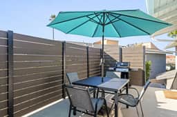 Hideaway D- Walk to the beach, Downtown, AC! - Image 3
