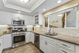 Sunny Surfside 2BR Near North Beach- AC! - Image 5