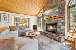 Fully Remodeled * Spacious * Slope Views * Wet bar - Image 2