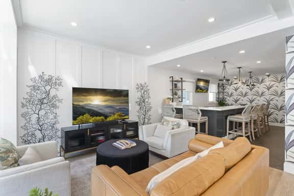 THE Balboa Island House!  5 Bed/5 En Suite Bath, Ferry close! - Image 1