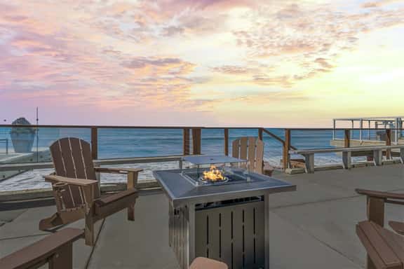 Sea Glass- Ocean Front Gorgeous Home! Central AC!! - Image 1