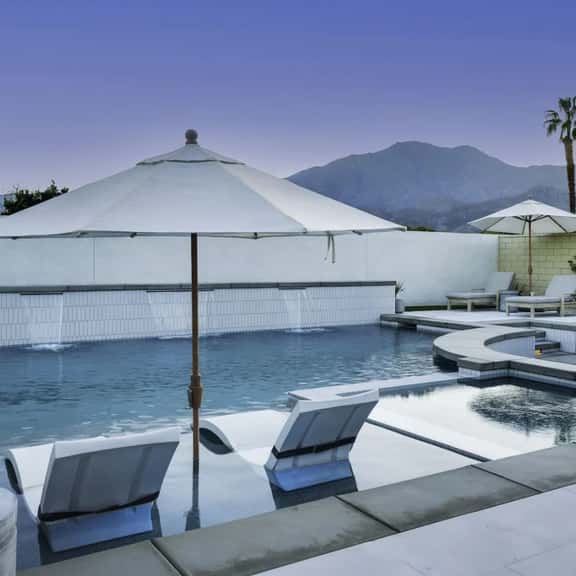 12 Palms - Image 1