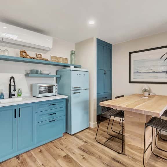 AZUL on Avenida Del Mar Unit6 - Image 1