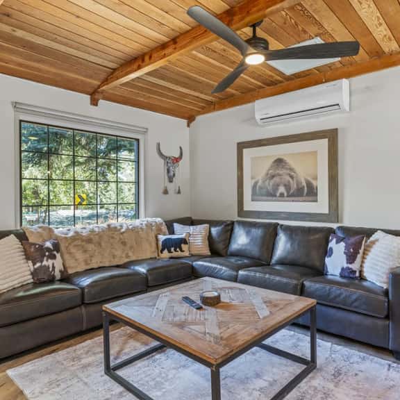Moonridge Lodge - Image 1