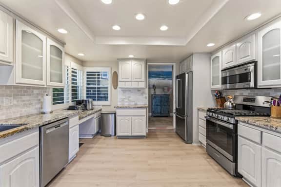 4Br Beach Condo w/ Ocean View and Kids’ Hideaway - Image 2