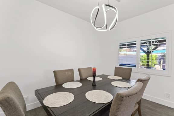 Empire Polo Grounds Close! Gorgeous pool home! - Image 4