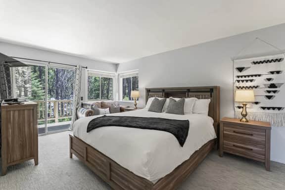 Huron Mountain Retreat - Image 3