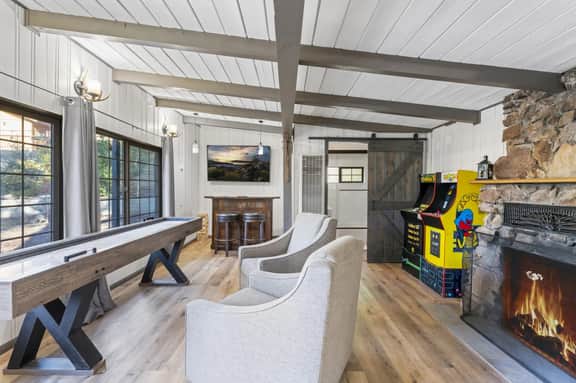 Moonridge Lodge - Image 5