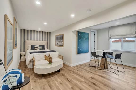 ON Avenida Del Mar- Heart of Downtown- 10 minutes to the Pier! - Image 4