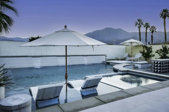 12 Palms - Image 1