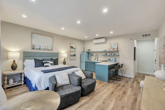 AZUL on Avenida Del Mar Unit2 - Image 1