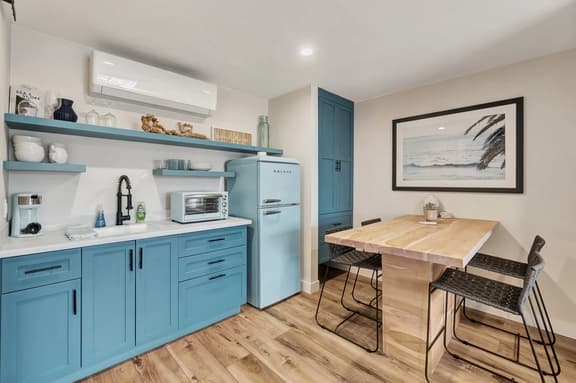 AZUL on Avenida Del Mar Unit6 - Image 1