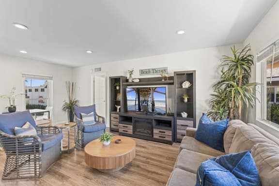 Hideaway D- Walk to the beach, Downtown, AC! - Image 1