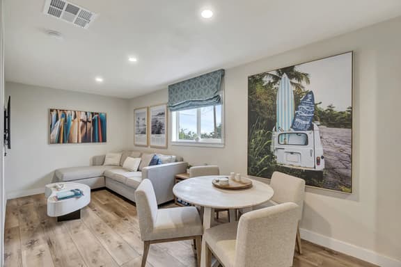 ON Avenida Del Mar- Heart of Downtown- 10 minutes to the Pier! - Image 1