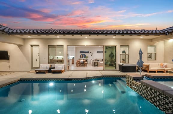 Paradise Villa - Image 1