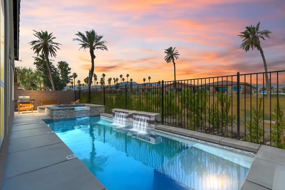 Walk to the Festivals! Pool, Hot Tub, Pickleball! - Image 1