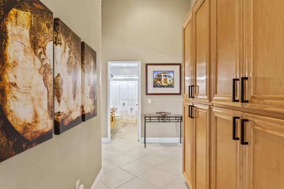 Private Pool, Hot Tub, Spacious and Upscale! Tropical Vibes! - Image 1